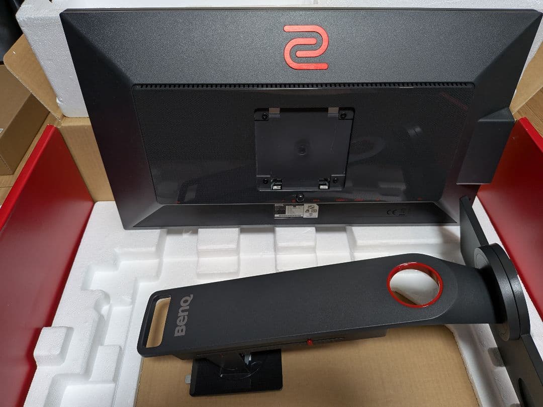 ゲーミングモニター BenQ XL2546