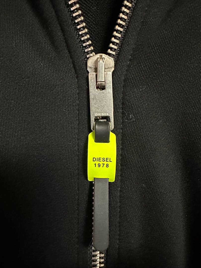 DIESEL ディーゼル　ジップパーカー M 黒