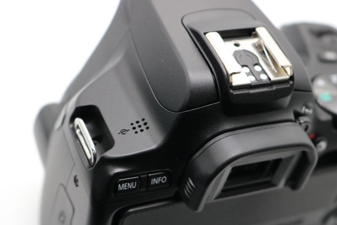 新品級 【Canon EOS Kiss X10 ダブルレンズセット】 安心保証◎