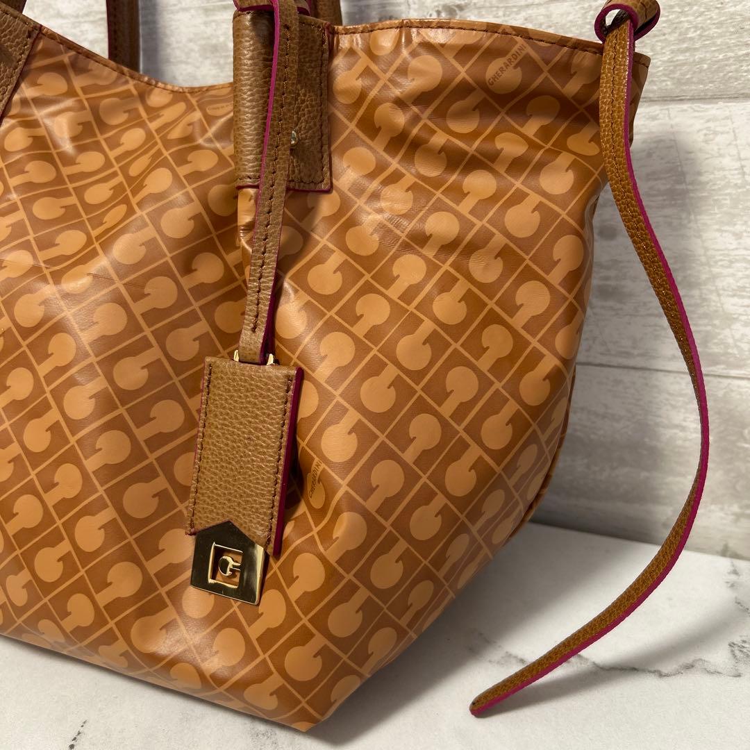 美品　GHERARDINI レザートートバッグ ブラウン　ピンク　リバーシブル