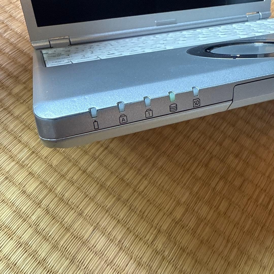 Panasonic ノートPC シルバー