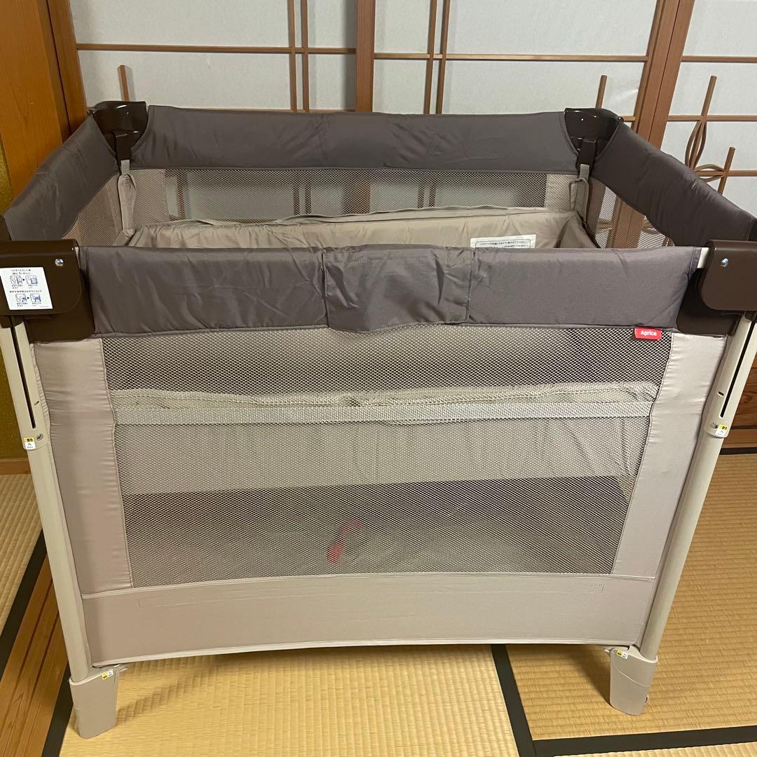 【美品】　アップリカ　ココネルエアー　折りたたみ式ベビーベッド　ブラウン