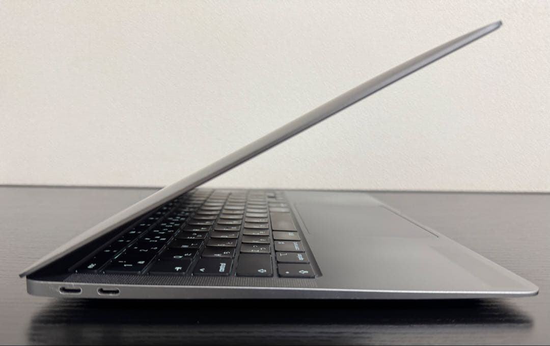 MacBook Air M1 16GB 512GB 充放電134回 残量86%