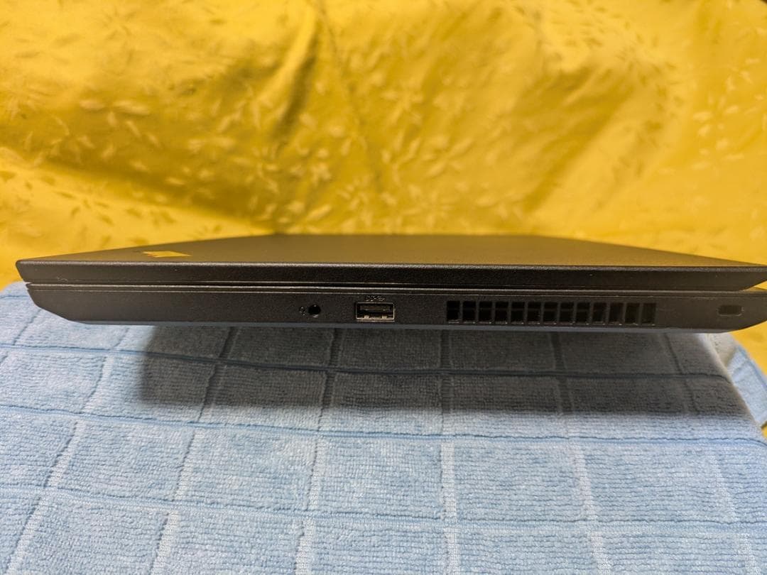 第8世代　Core i3 ThinkPad 16GB／256GB 15.6インチ