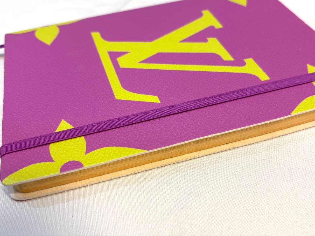 LOUIS VUITTON モノグラム・ジャイアント カイエ　ノート　文房具