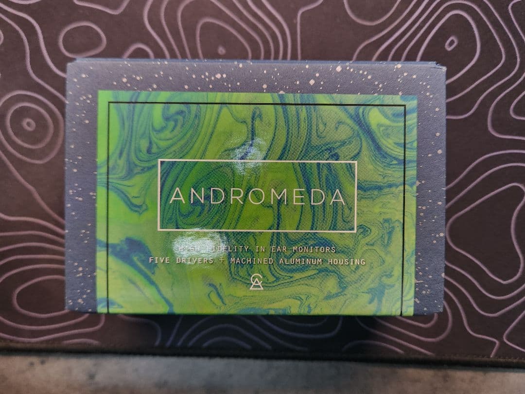 CampfireAudio ANDROMEDA 初期型(2017)