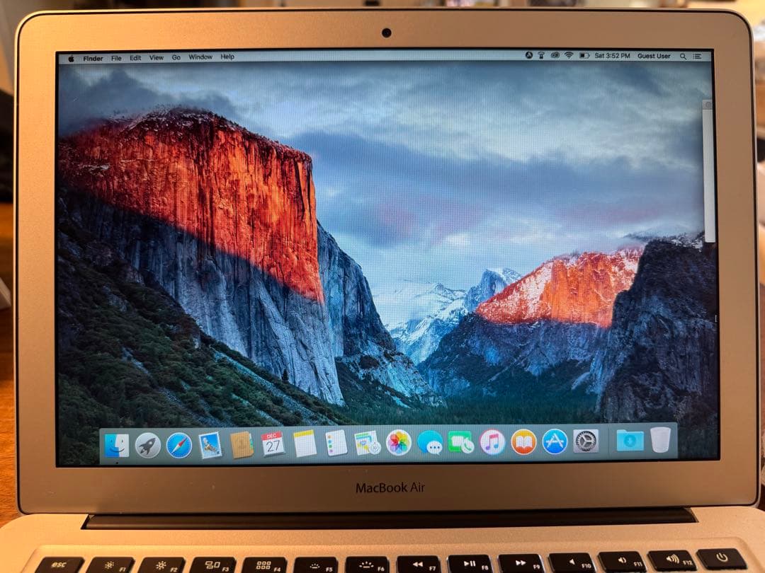 MacBook Air 13インチ i5 256GB 4GB Mid 2013