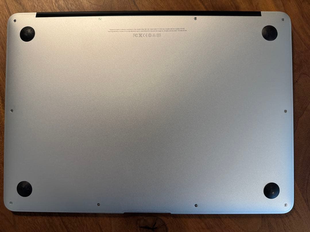 MacBook Air 13インチ i5 256GB 4GB Mid 2013