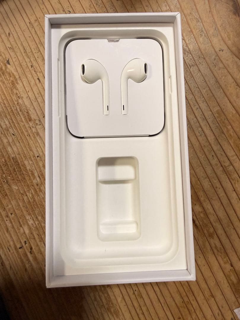 【美品】付属品ありiPhone8 74% 64GB SIMフリー　シルバー