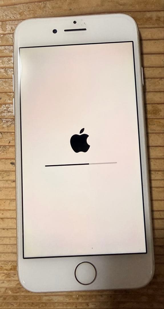 【美品】付属品ありiPhone8 74% 64GB SIMフリー　シルバー