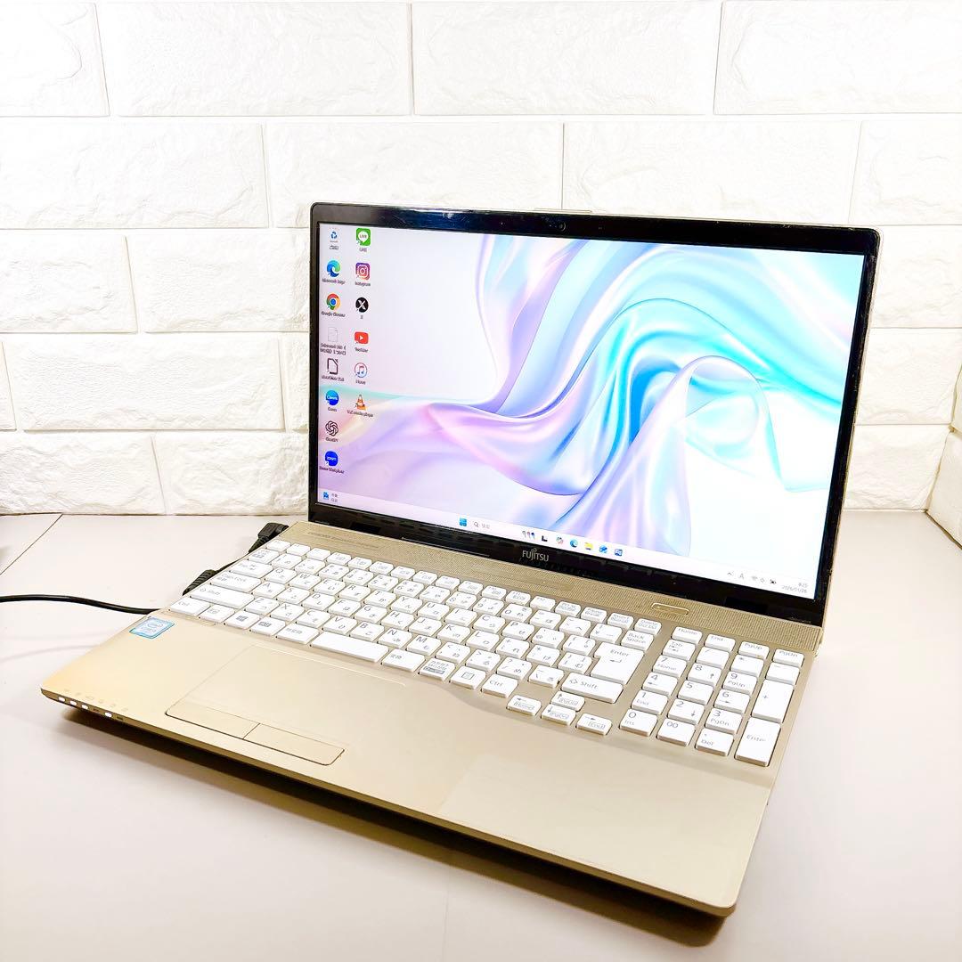 大容量でたっぷり保存！✨メモリ8GB カメラ フルHD ノートパソコン 富士通