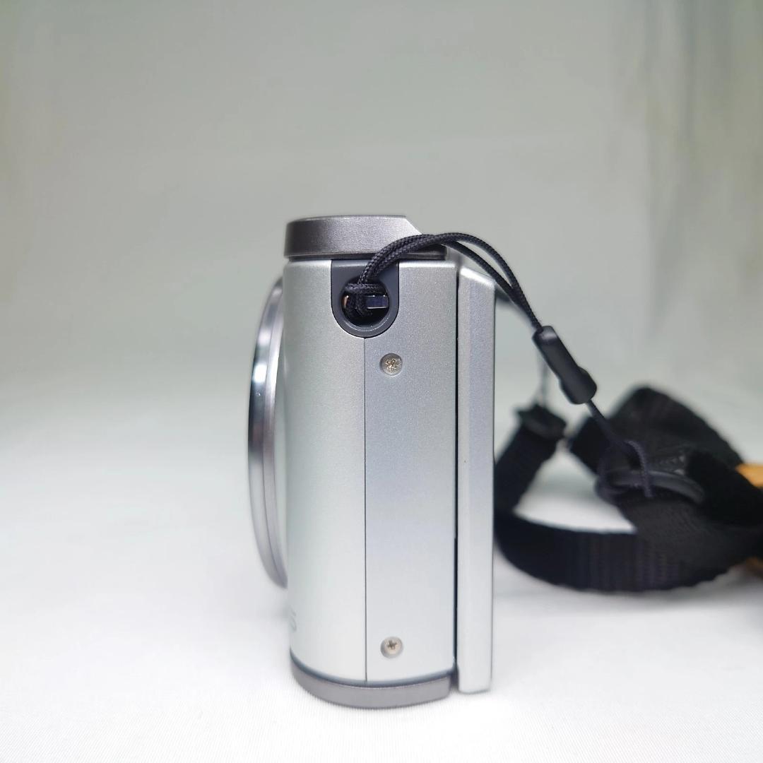 CASIO EXILIM EX-ZR1700 シルバー 箱付き