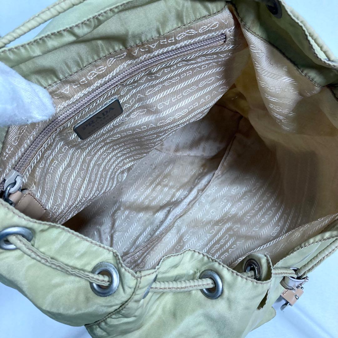 プラダ ナイロン リュック バックパック 三角ロゴ 金具 大容量 多機能 A4
