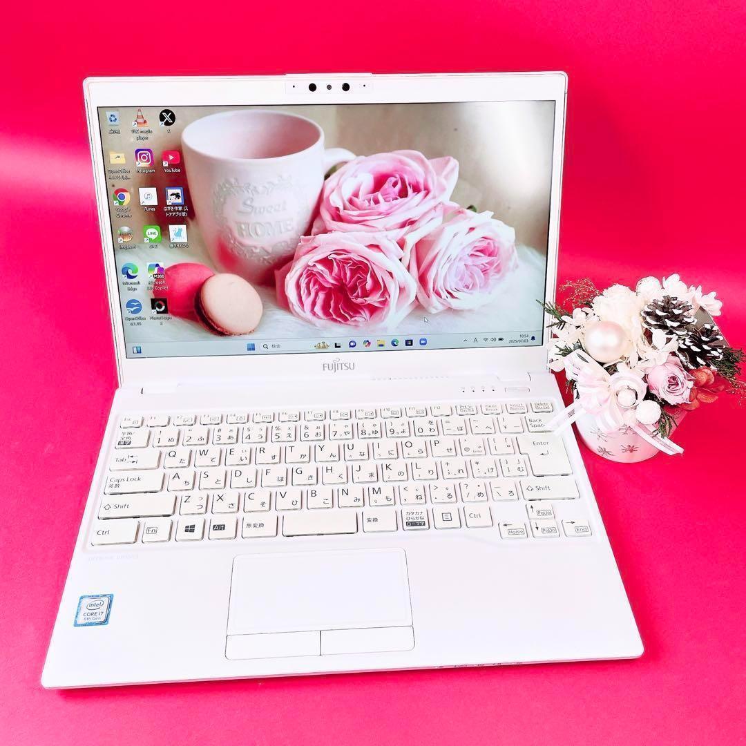 小型軽量✨️第8世代Corei7薄型ノートパソコンWin11カメラSSD512GB