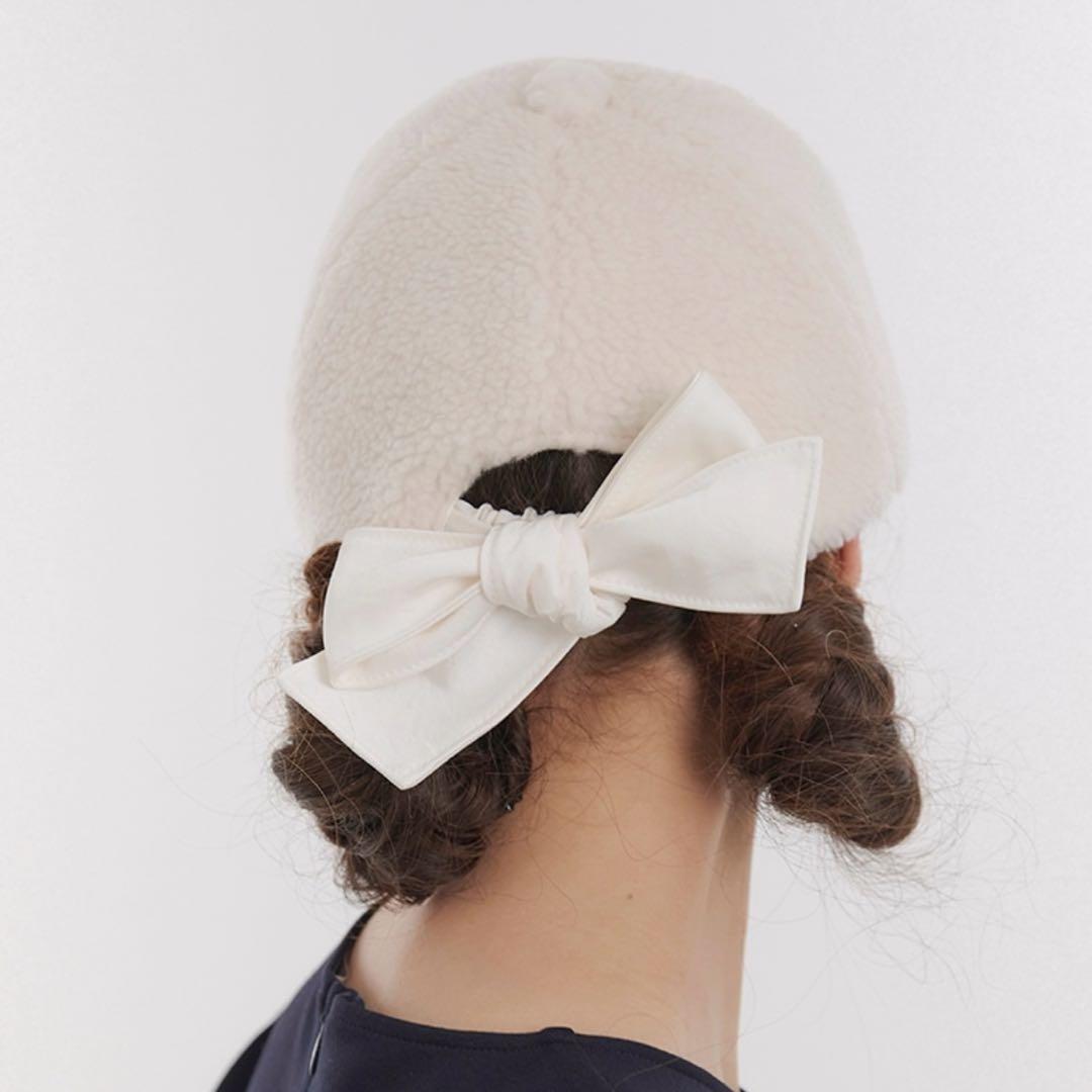 最終価格　新品　yori もふボアリボンキャップ　57 ホワイト　ボアキャップ