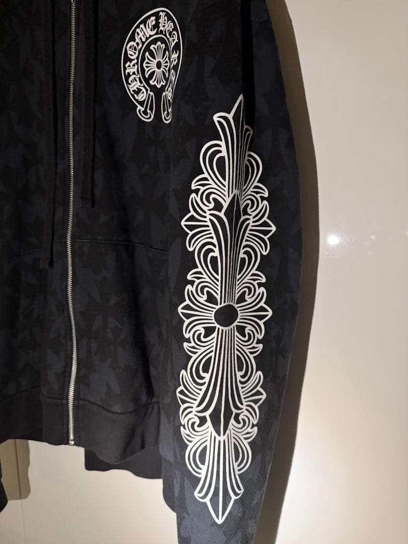 CHROME HEARTS セメタリークロスジップアップフーディー