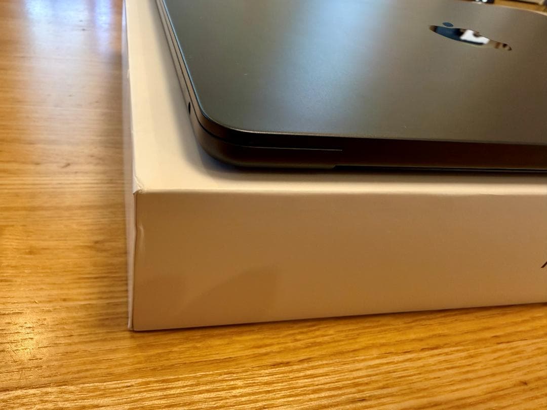 MacBookAir M2 13in 16GB 256GB ミッドナイト