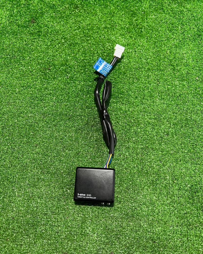 3-drive EVO スロットルコントローラー