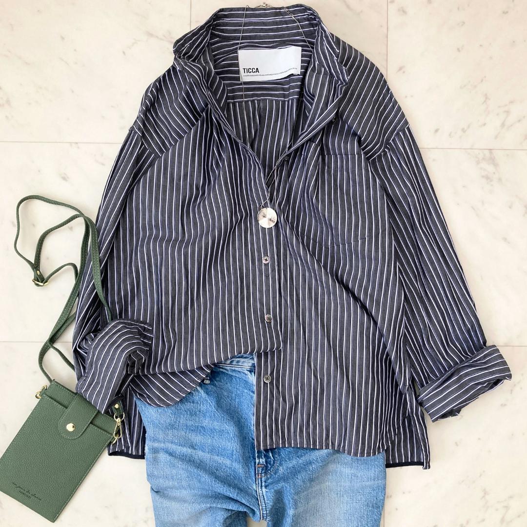 ティッカ　TICCA SOMELOS バックスリットストライプシャツ　ネイビー