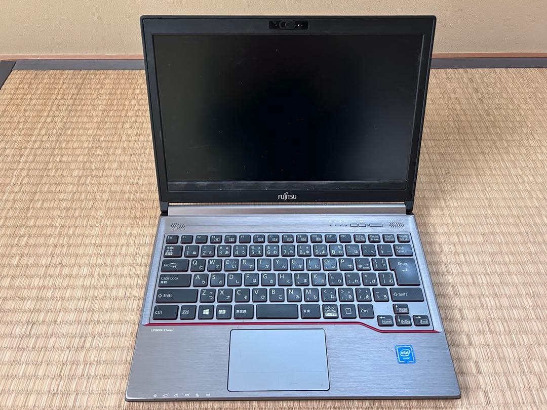 富士通製ノートパソコンLIFEBOOK E736/P