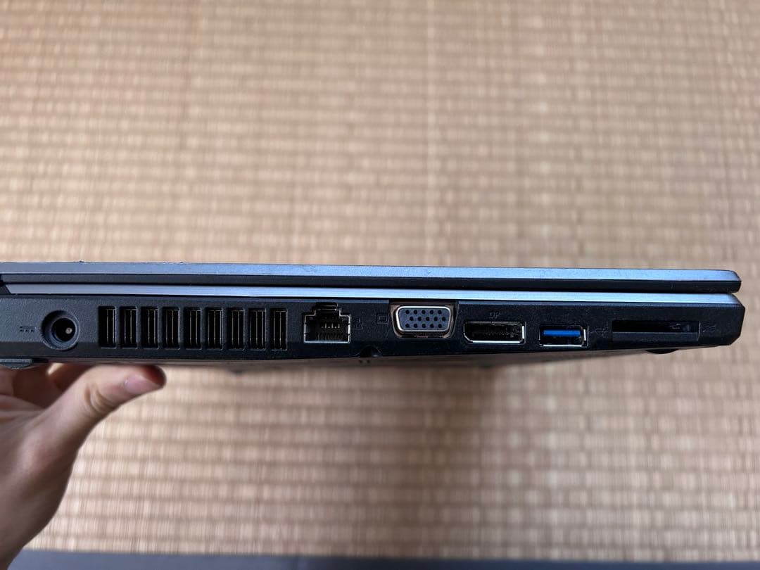 富士通製ノートパソコンLIFEBOOK E736/P 初期化済み