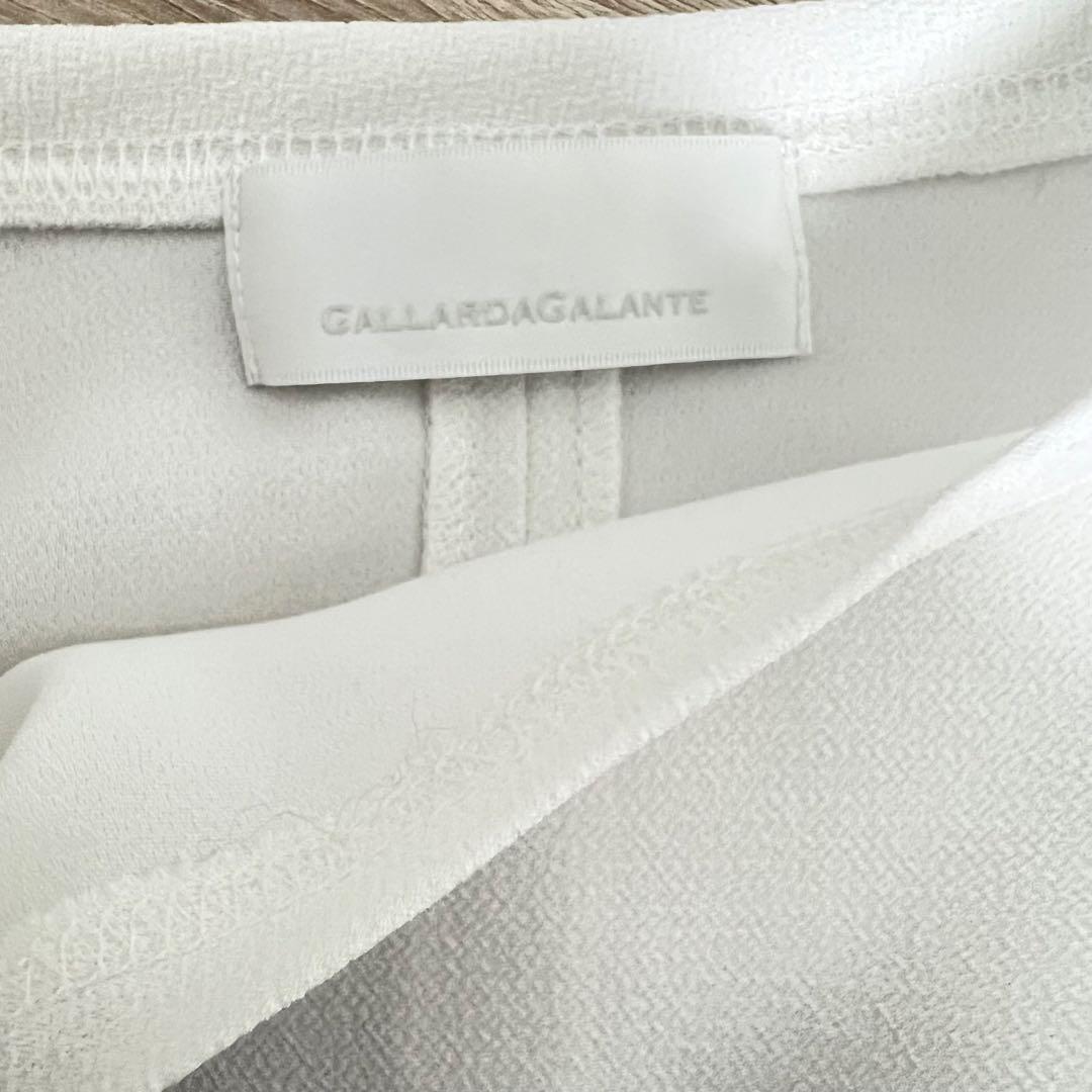 ガリャルダガランテ　1,7万円　バックスリットブラウスT ホワイト　白