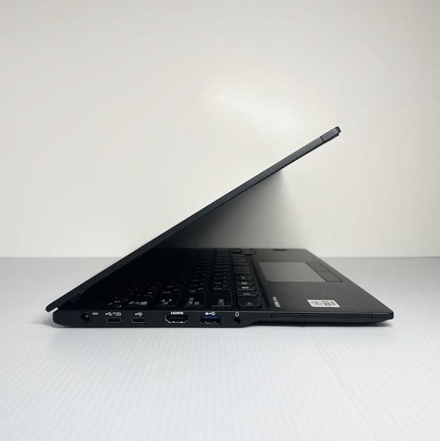 美品&Win11！超薄型軽量★富士通LIFEBOOKノートパソコンU9310D
