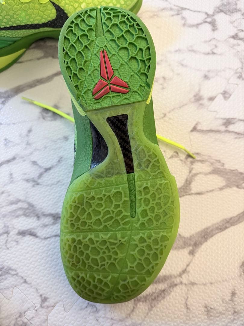 【中古品】NIKE KOBE 6 PROTRO \"GRINCH\" 28.5cm