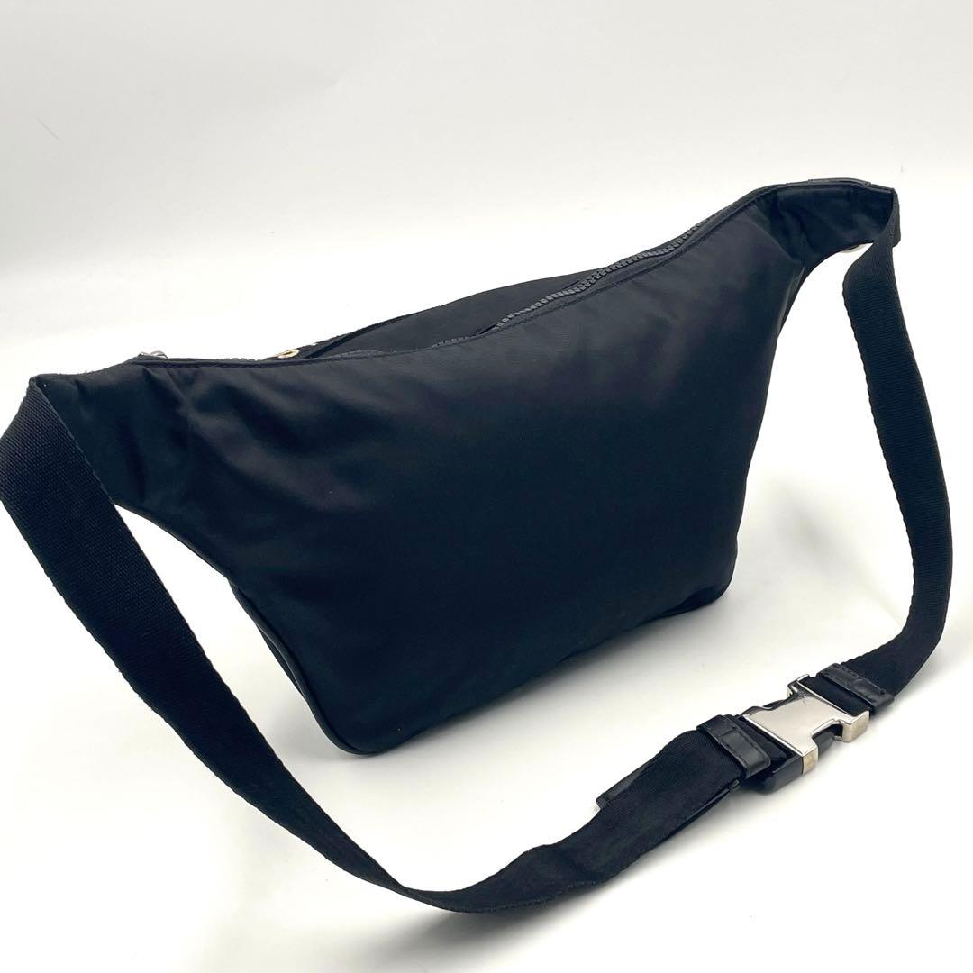 【美品】DOLCE&GABBANA ロゴプリント ベルトバッグ クロスボディ黒