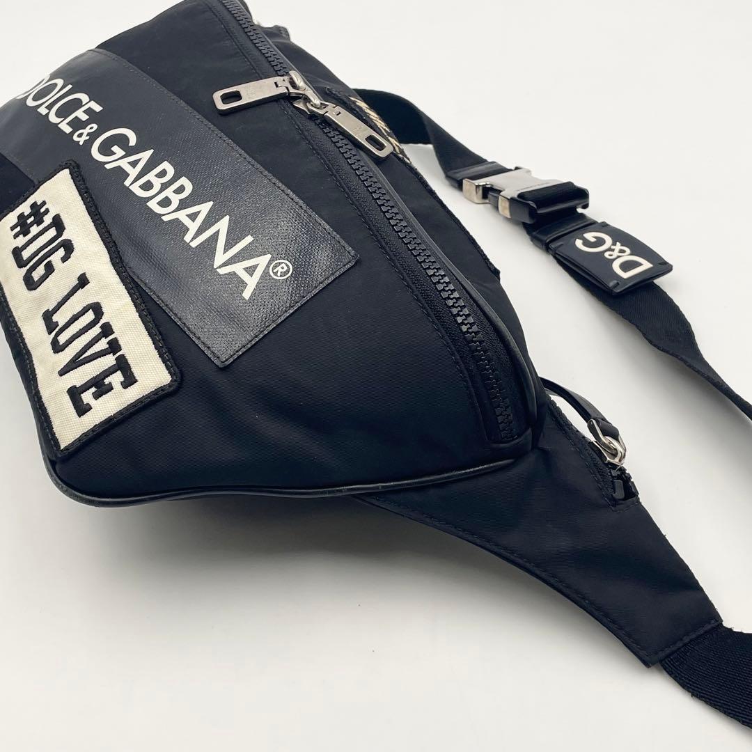 【美品】DOLCE&GABBANA ロゴプリント ベルトバッグ クロスボディ黒