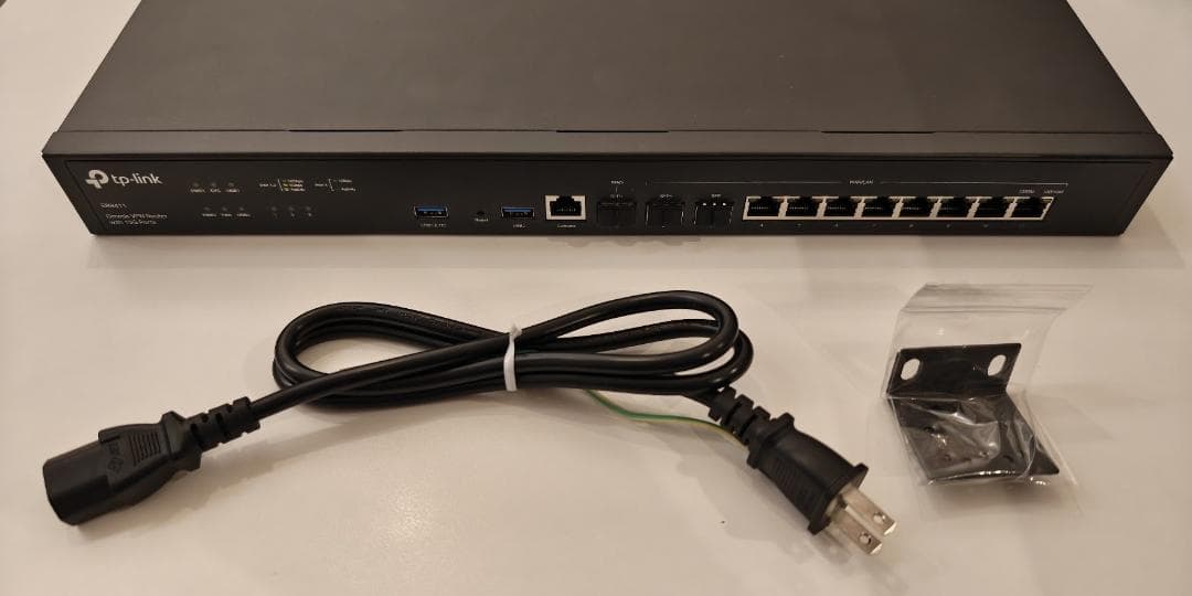 TP-Link ER8411 Omada VPNルーター 10Gポート