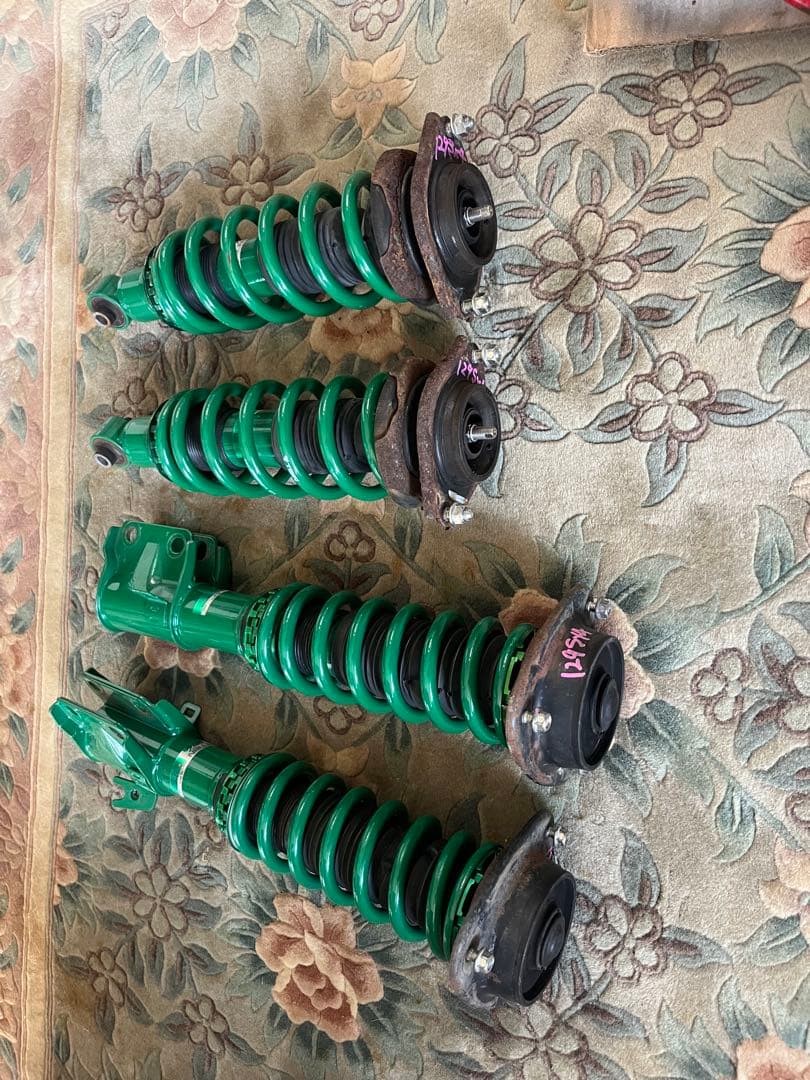 値下げ！スバル　BR9 BM9レガシィ用テイン車高長　かなり綺麗