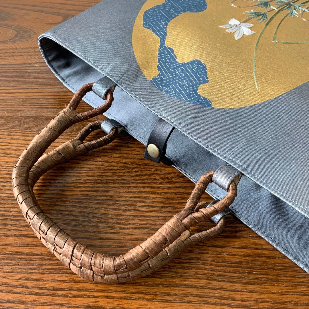 金色の満月に刺繍のお花　帯　リメイク　胡桃皮ハンドルバッグ