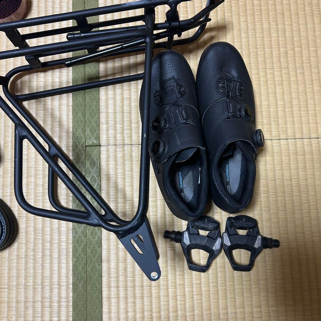 トレック Domane AL4 disc ロードバイク カーボンホイール 付属品