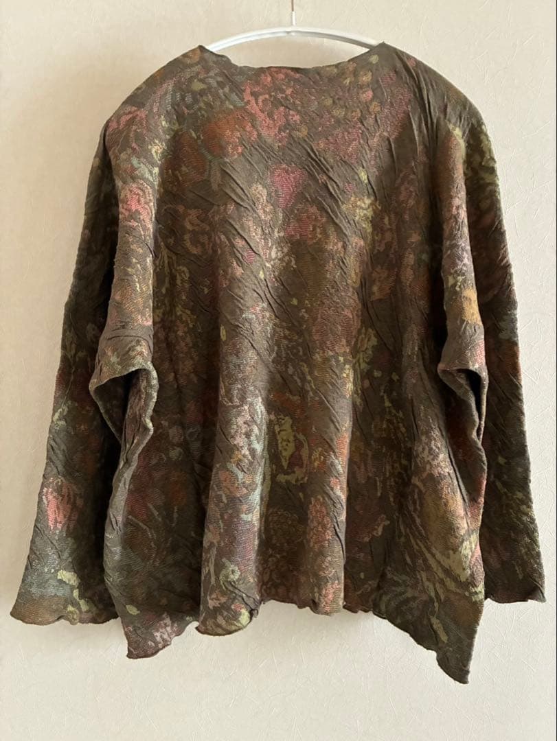 ヨーガンレール　2024ざくろのプルオーバー