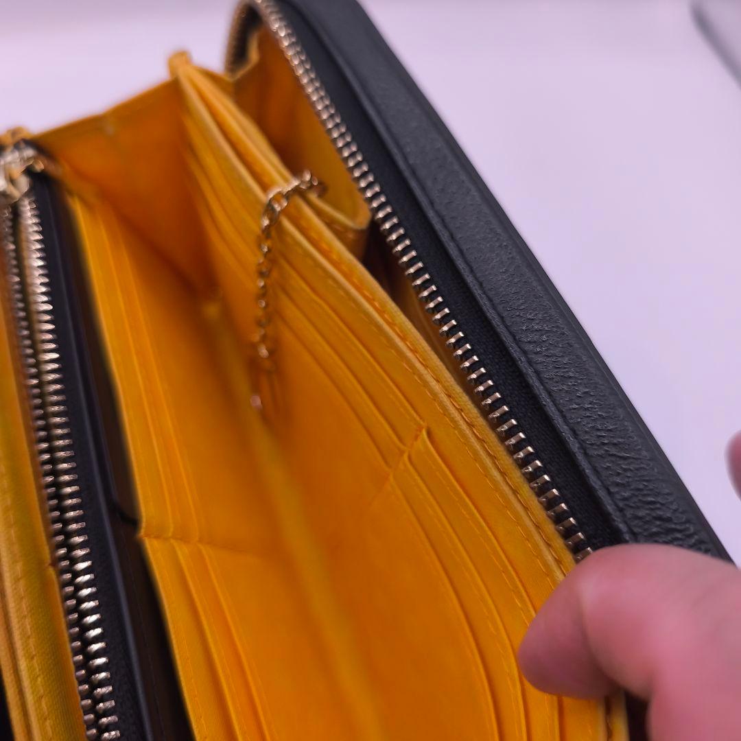 Castelb bajac ロゴ入り黒長財布 ゴールドファスナー