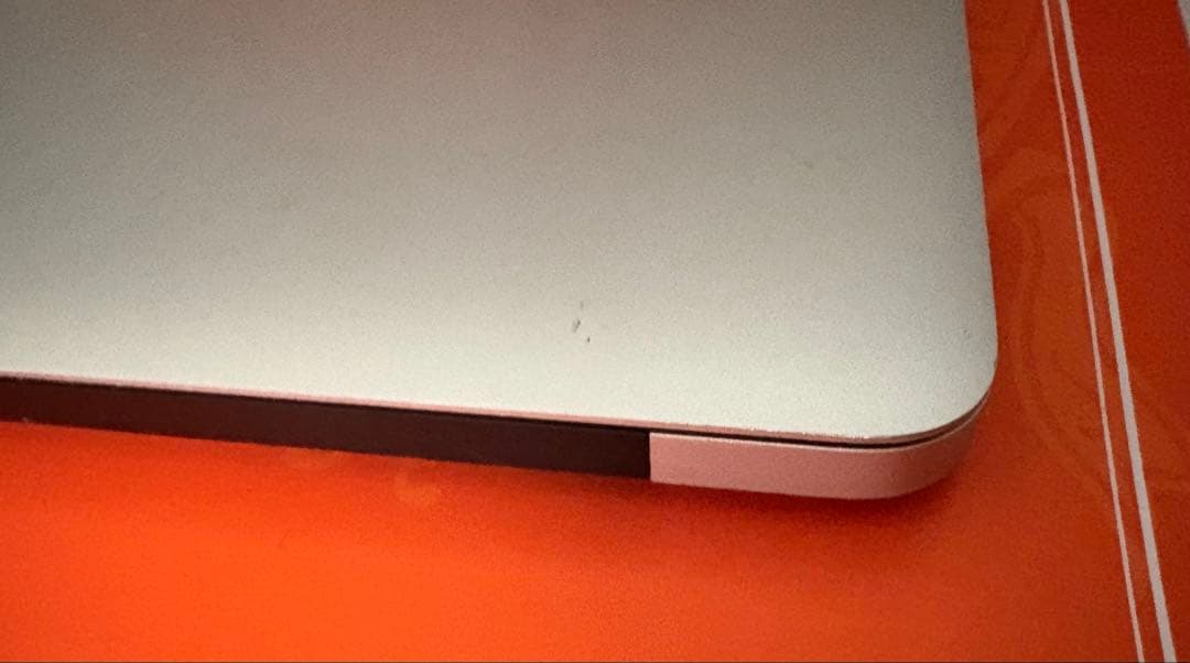 中古品 Apple MacBook air A1465本体