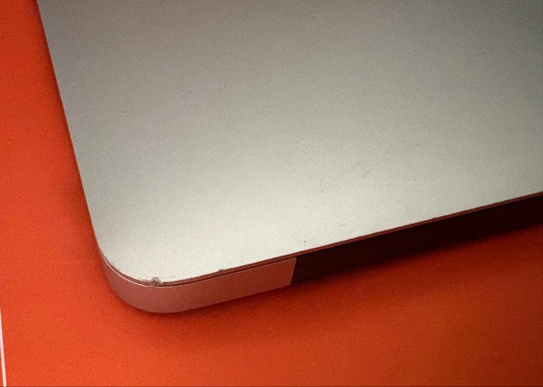 中古品 Apple MacBook air A1465本体