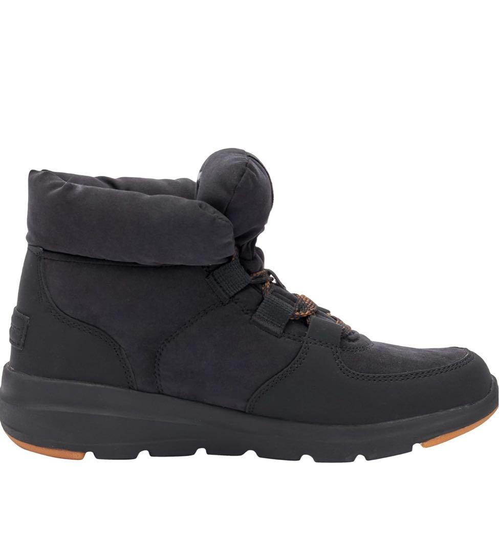 Skechers女性用ブーツ　Glacial Ultra Slip-ins