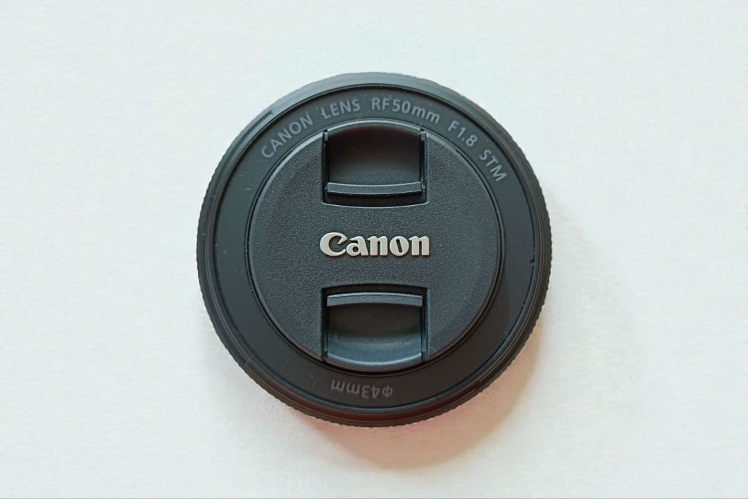 新品未使用 Canon RF 50mm F1.8 STM レンズ 本体