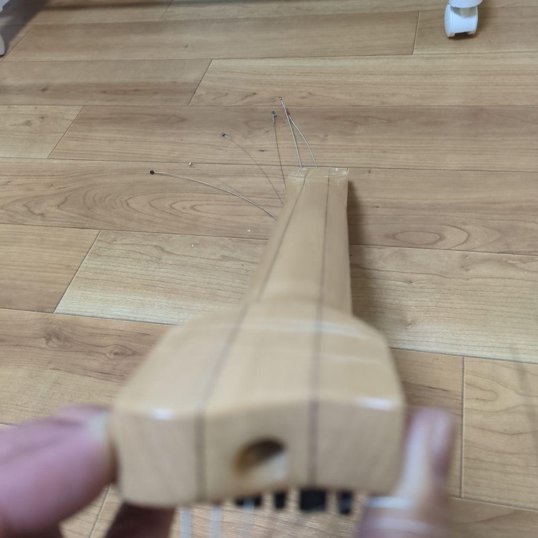 ヘッドレス ギター