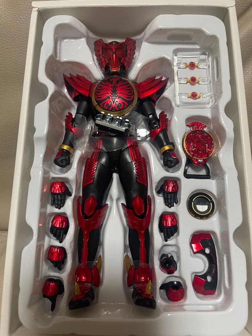 S.H.Figuarts 真骨彫製法　仮面ライダーオーズ　タジャドルコンボ