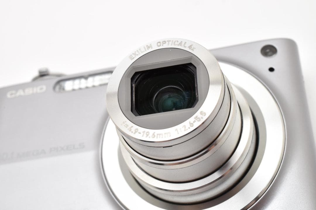【美品】CASIO EXILIM EX-Z200 シルバー　動作確認済