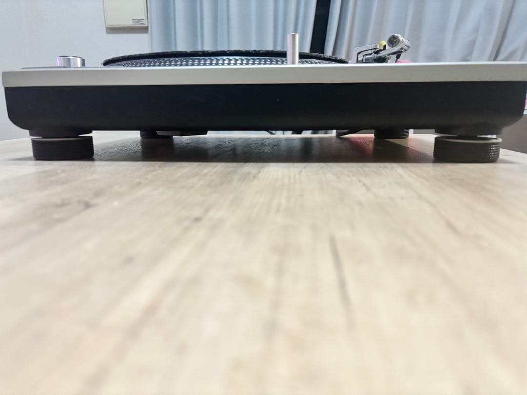 Technics テクニックス　SL-1200MK5