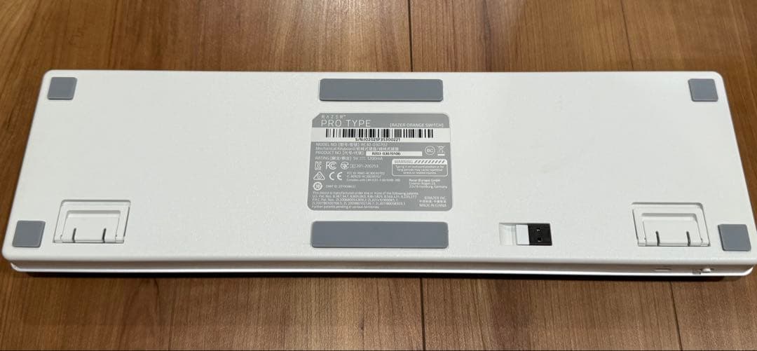 Razer Pro Type Bluetooth/2.4無線 キーボード US軸