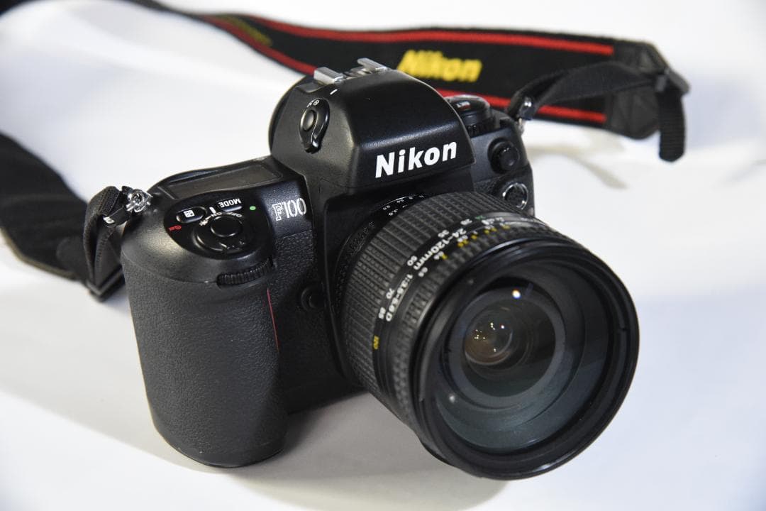 【美品】Nikon F100 ニコン フイルムカメラ ズーム24〜120㎜セット