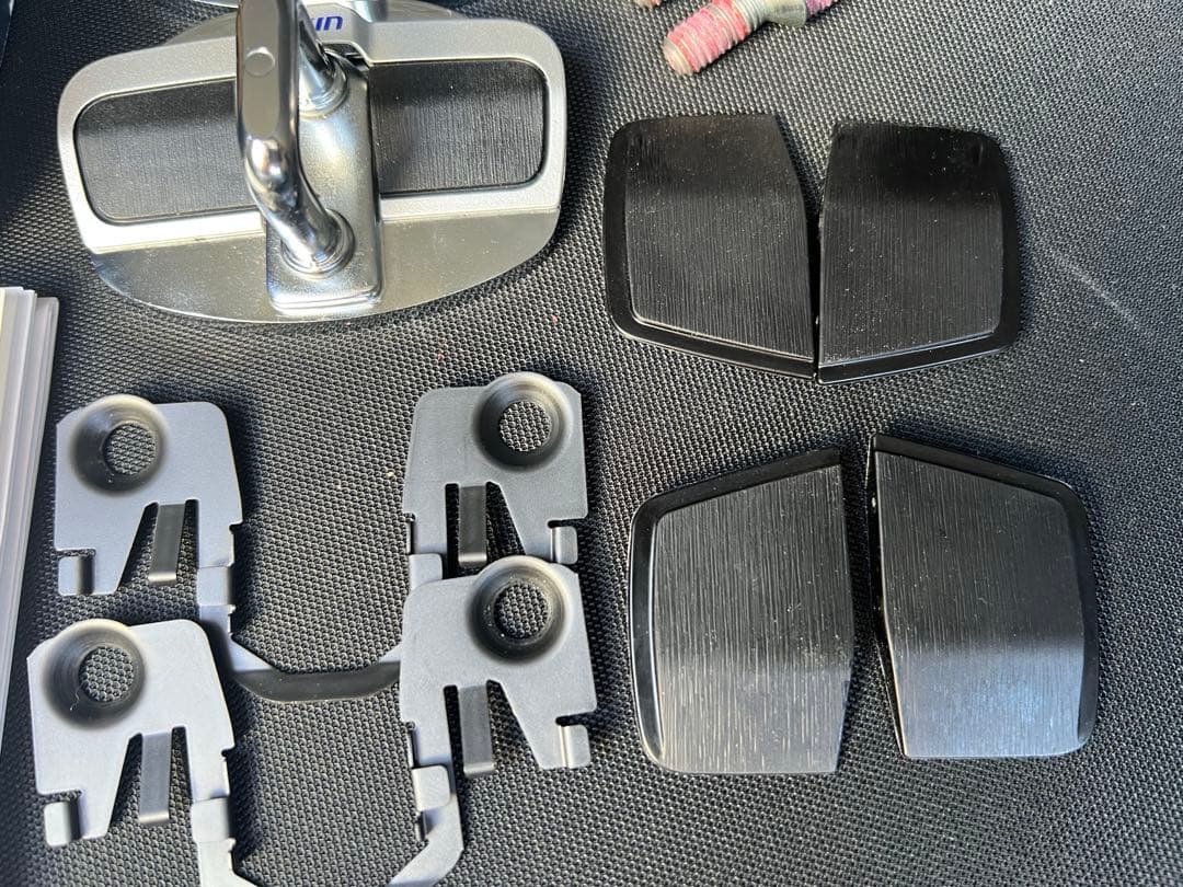 【アイシン】ドアスタビライザー＋取付ボルトセット　ZC33S スイフトスポーツ