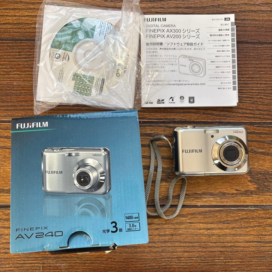 FUJIFILM FINEPIX AV240 デジタルカメラ
