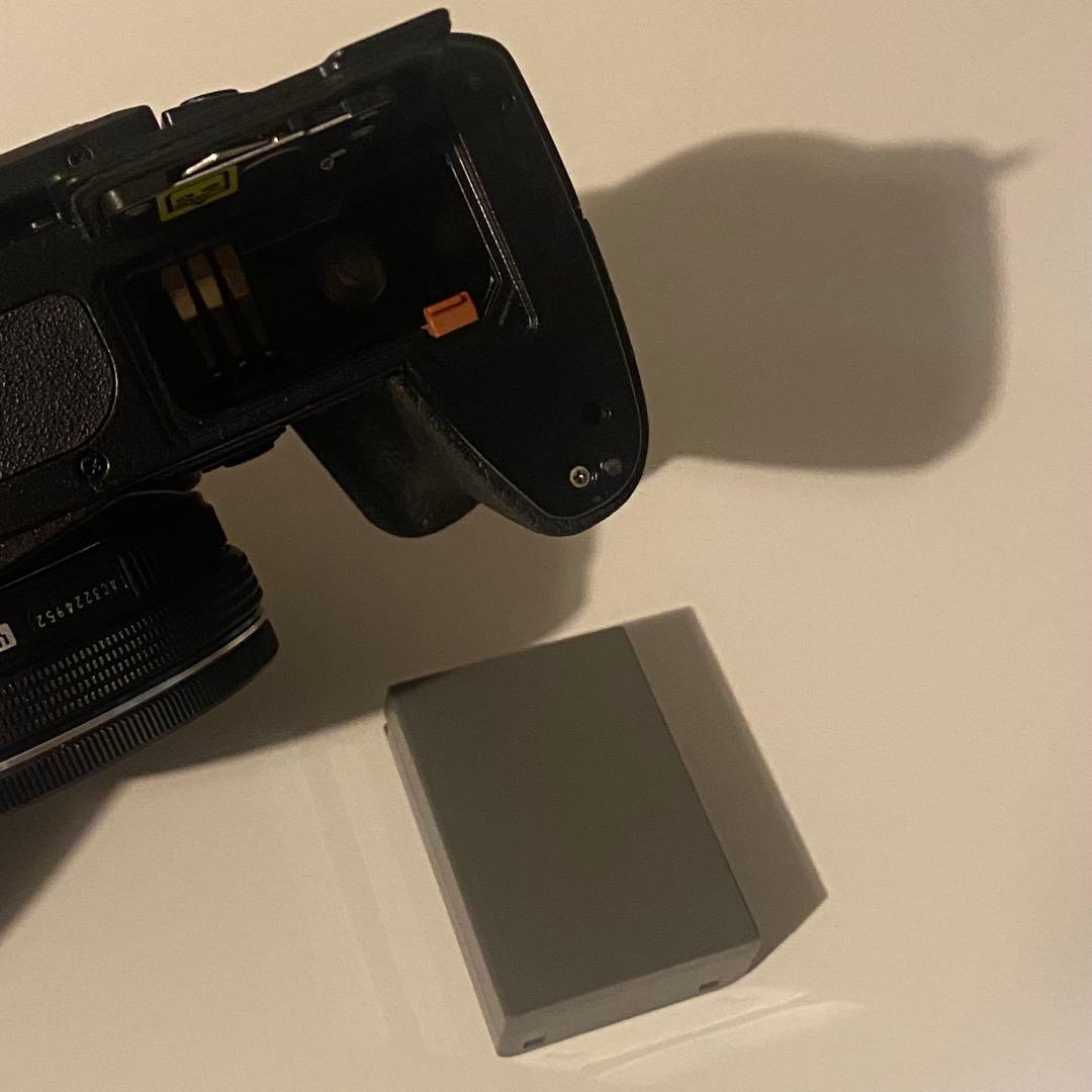 OLYMPUS OM-D E-M1 初代 【ボディ動作品】 ※レンズ要確認