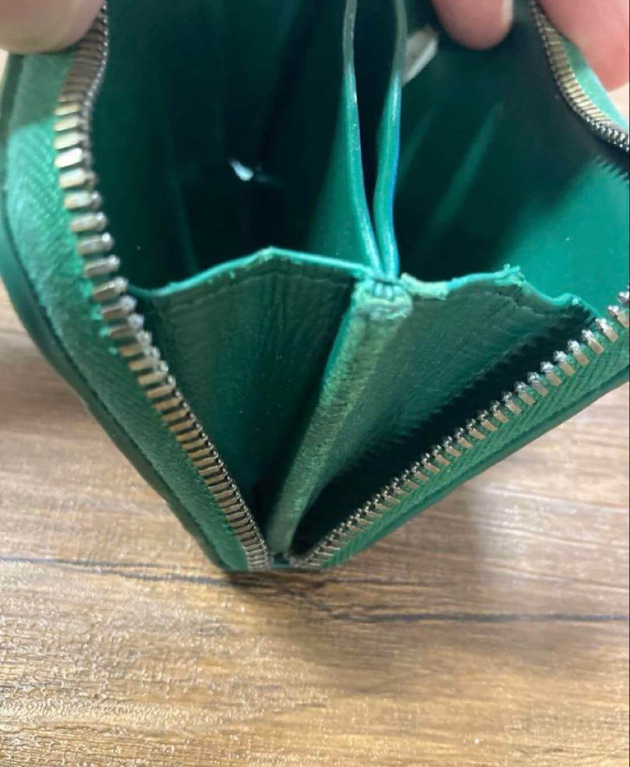 BOTTEGA VENETA ケース（グリーン）